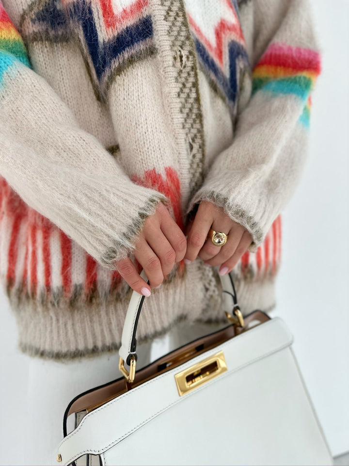 Luxurious Knit Cardigan with Chic Open Front Design