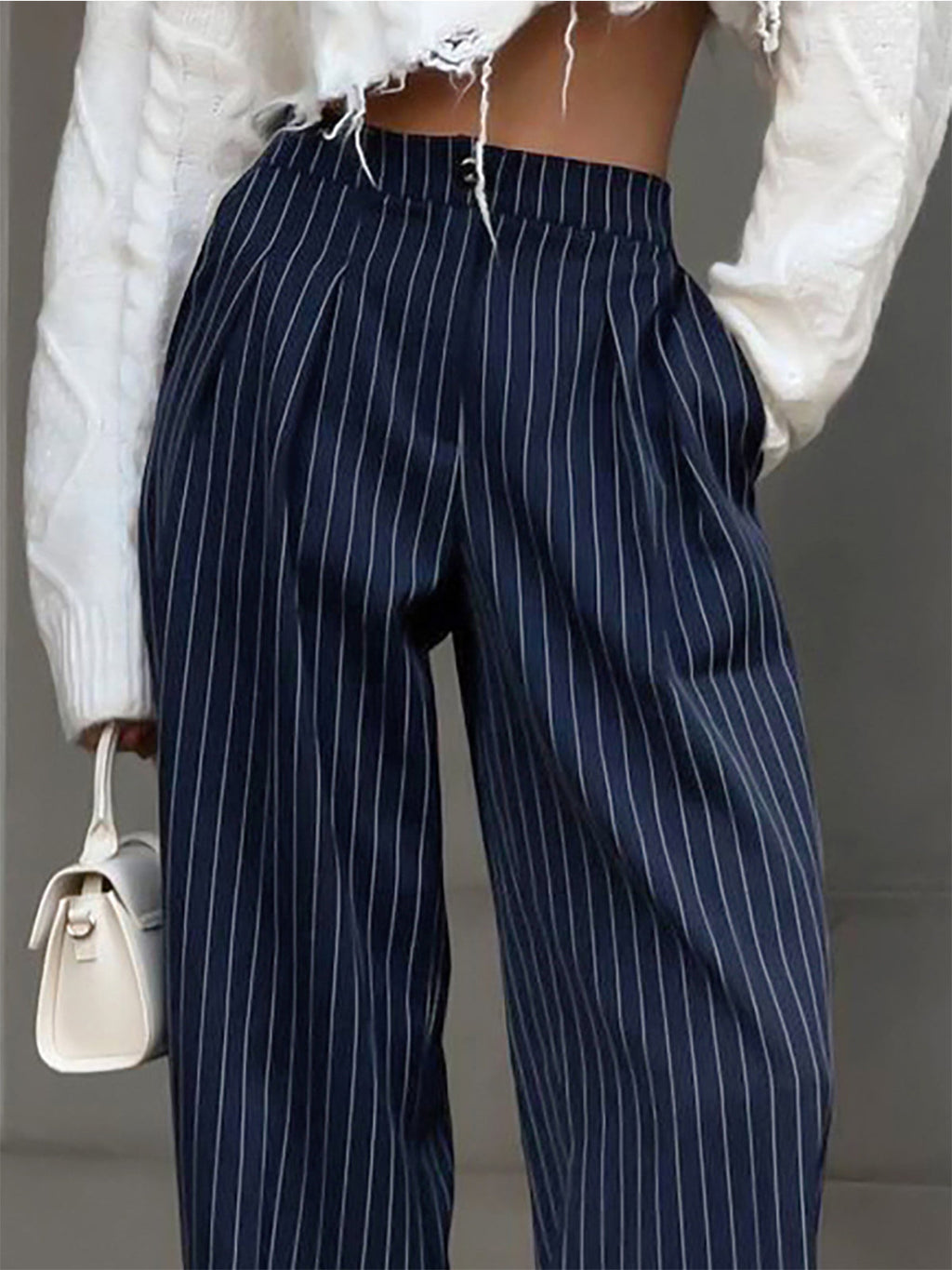 Chic Pinstripe Wide-Leg Trousers with Pleated Detail