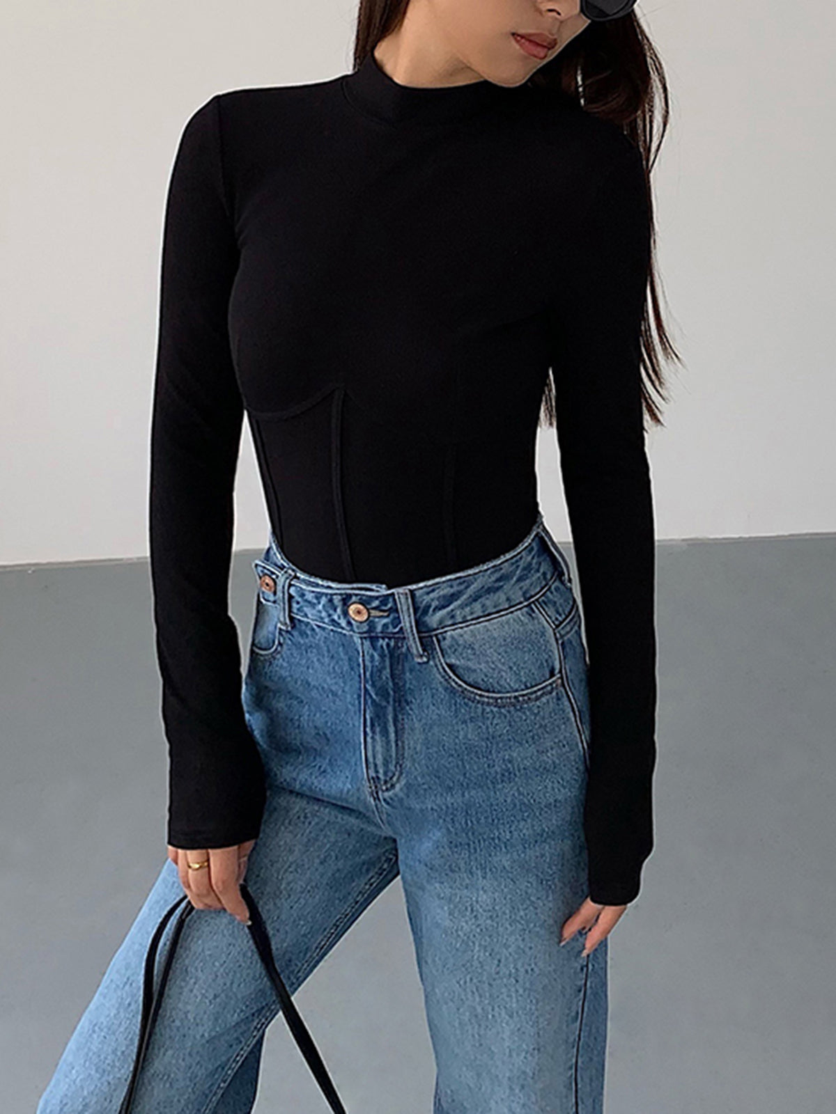Piping Detail Mock Neck Slim Fit Tee