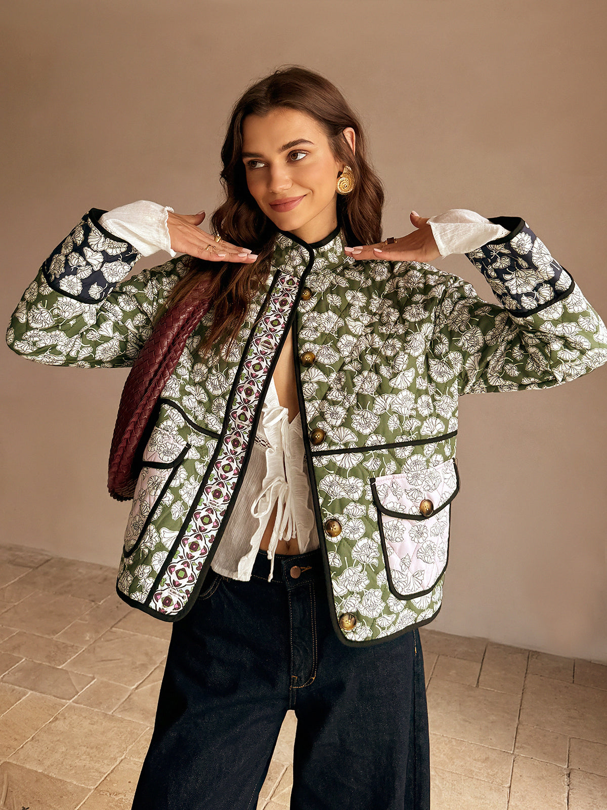 Chic Winter Coat with Flap Pockets