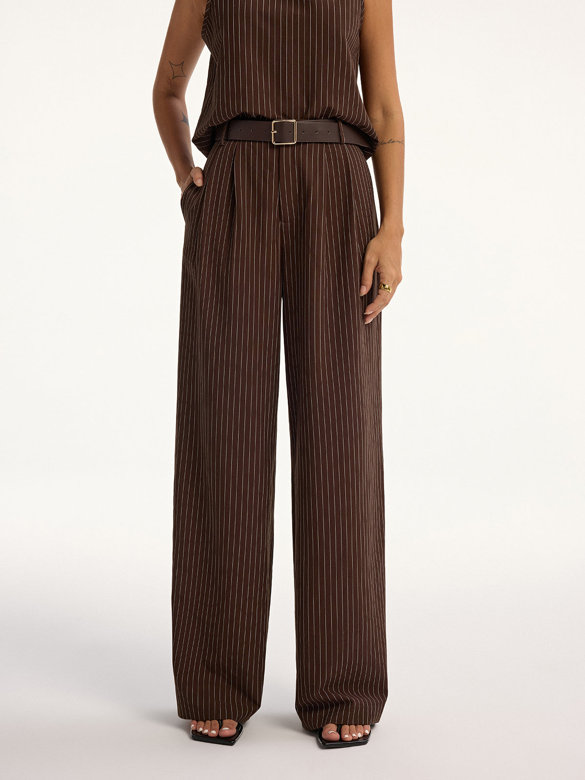 Chic Pinstripe Sleeveless Top and Tailored Pants Ensemble with Belt
