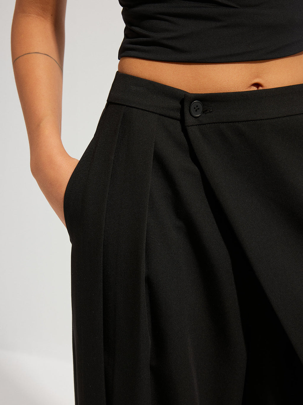 Asymmetrical Overlay Wide-Leg Balloon Trousers