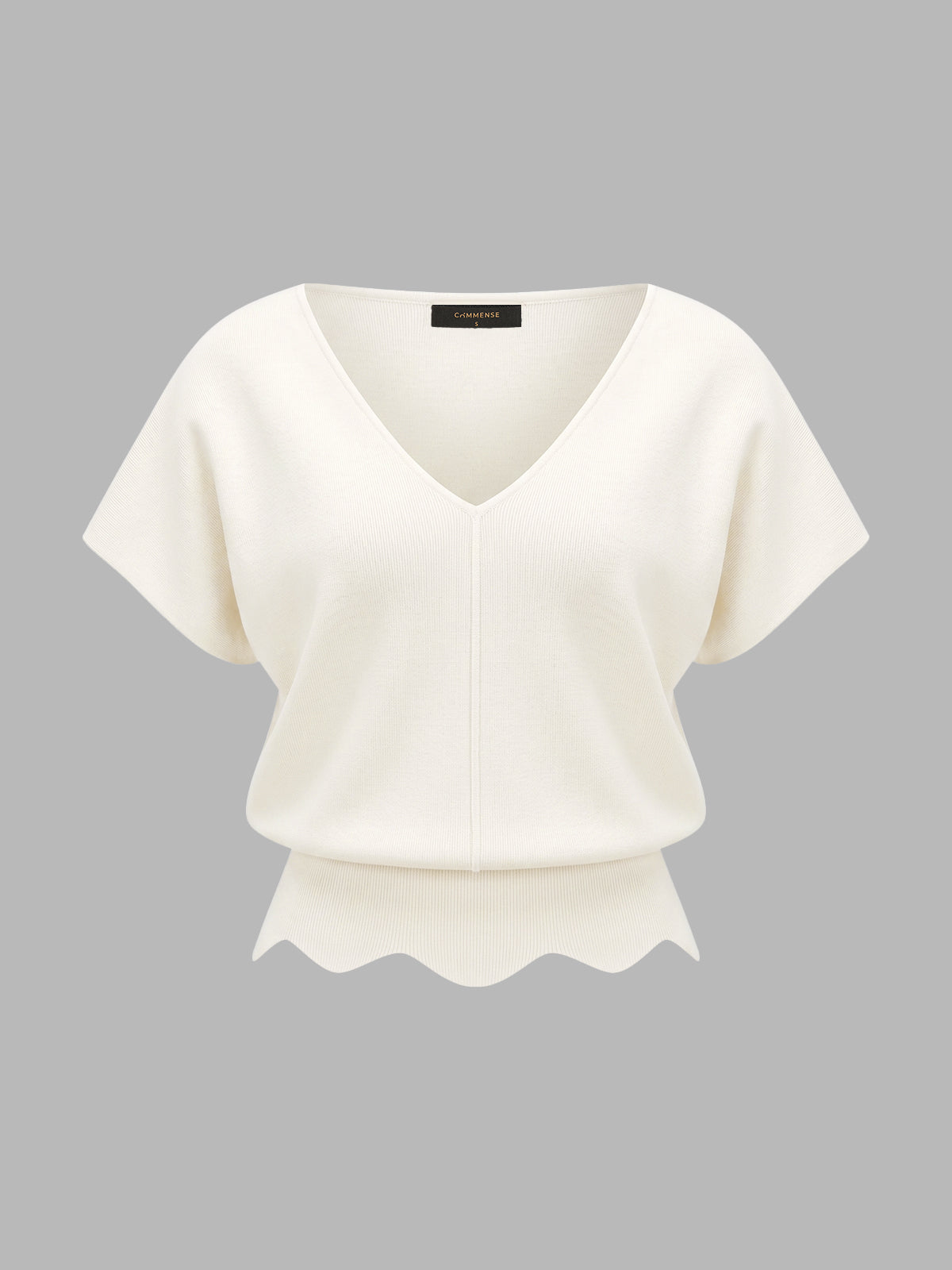 Scalloped Hem V-Neck Knit Top