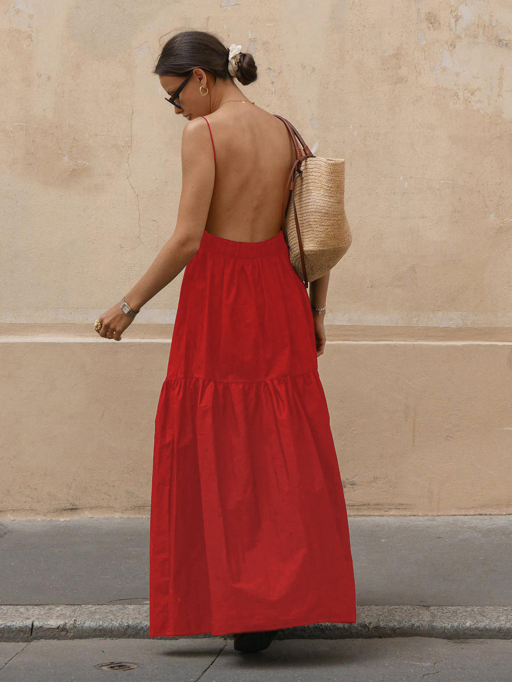 Chic Backless Maxi Dress in Solid Color