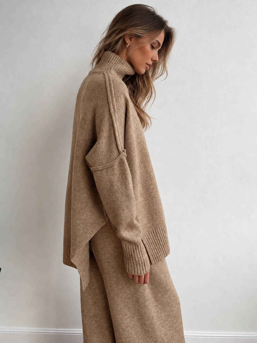 Chic Turtleneck Knit Top and Pants Ensemble